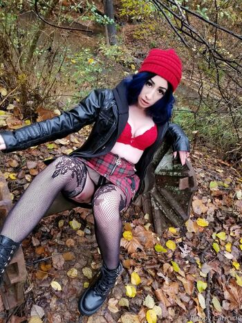 poppycarminexxx