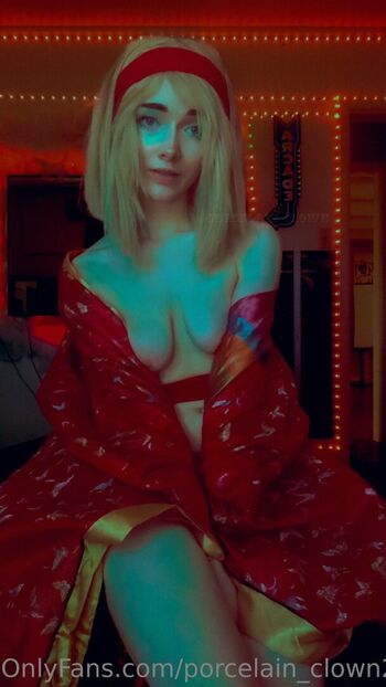 Porcelain_clown