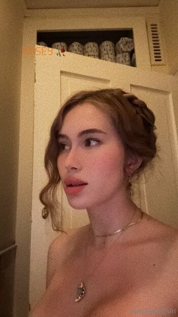 porcelaingoirl