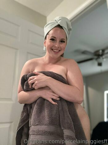 Porcelainpiggiesff