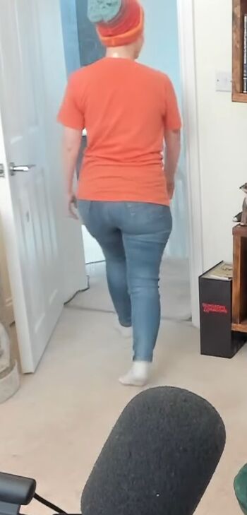 presshearttocontinue