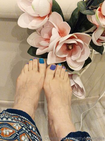 prettyfeetartvilla