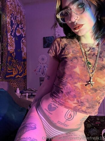prettylittlefreak13