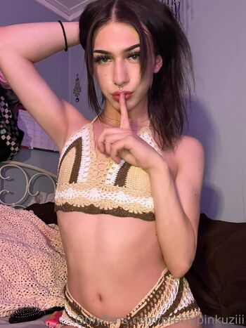 prettypinkuziii