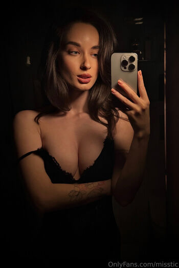 pretylittlething