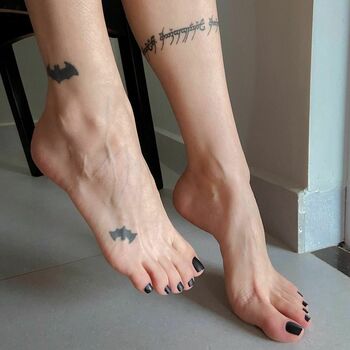 prii_feet