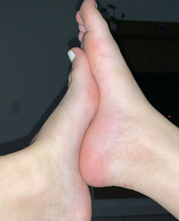 prii_feet