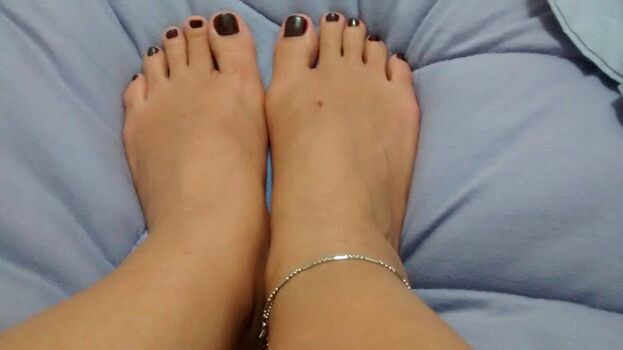 prii_feet