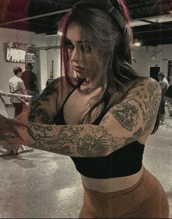 Professionalweakgirl