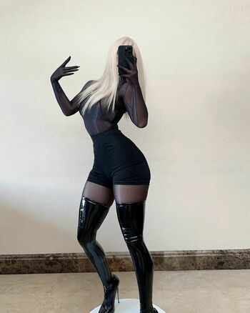 俏妞qiaoniuTT