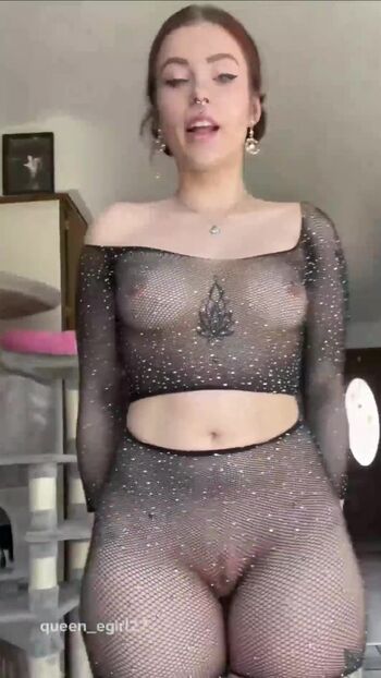 Queen_egirl27