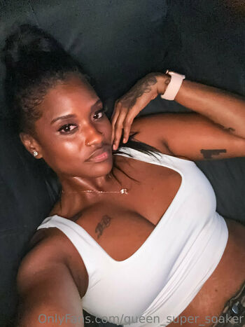 queen_super_soaker