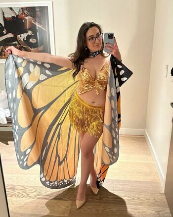qveenjulia