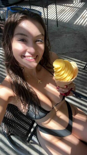 Rachel Michelle