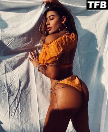 Rafaella Santos