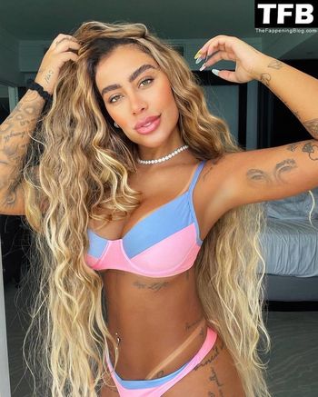 Rafaella Santos