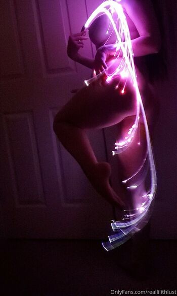 Rainia Belle
