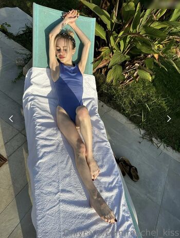 raychel_kiss
