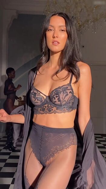 Rebecca Mir