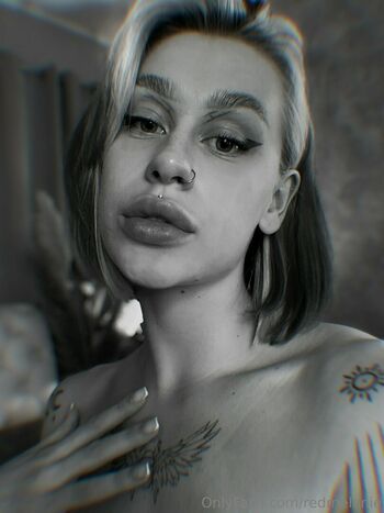 redmelanie