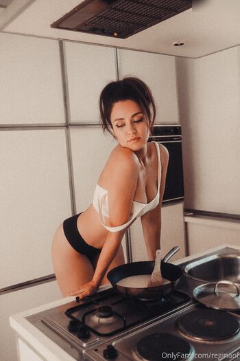 Regina Hixt