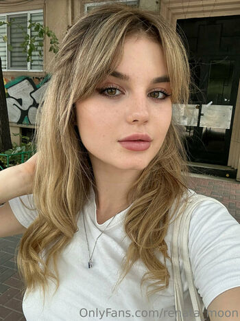 Renata_moon