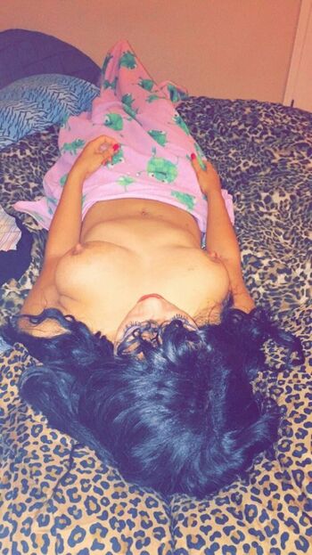 Reyna Thenudequeen