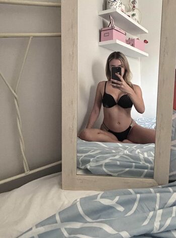 Ria Velez