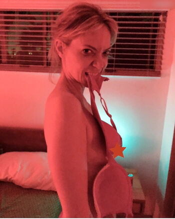 Riki Lindhome