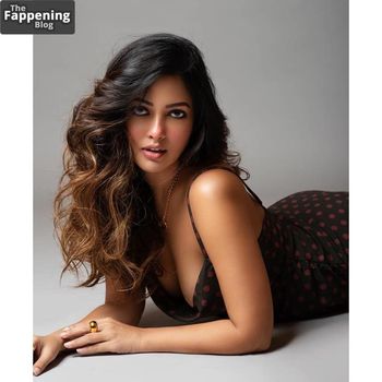 Riya Sen