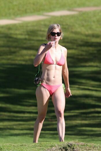 Rosamund Pike
