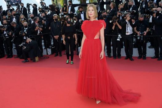 Rosamund Pike