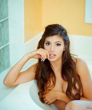 Rosana Hernandez