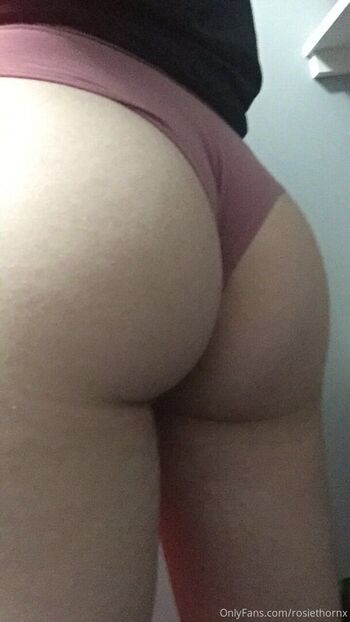 rosiethornx