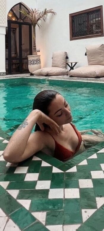 Roxane ASMR
