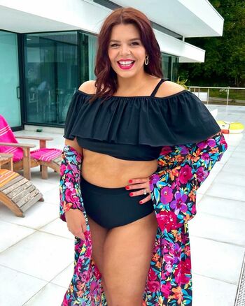 Roxanne Hoyle