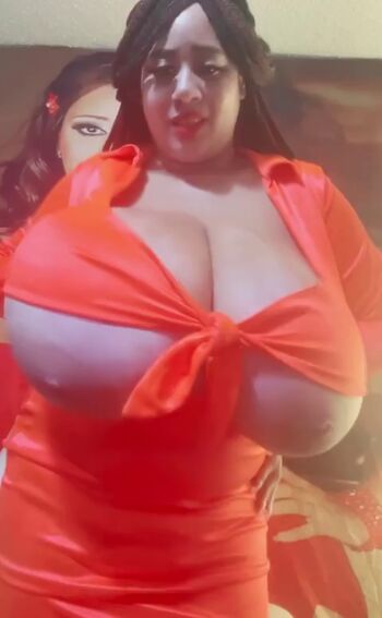 Roxi Red