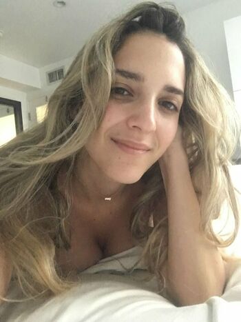 Roxy Striar