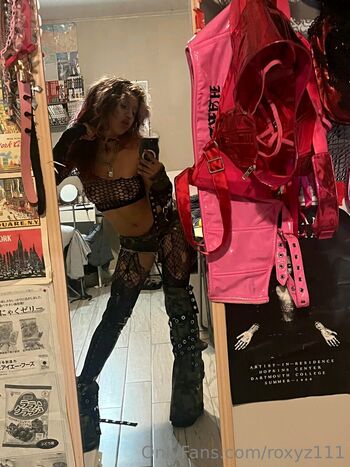 Roxyz111