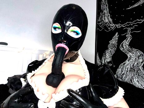 Rubberdollalice