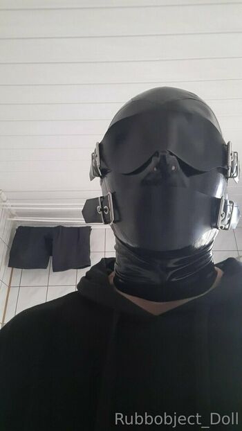 rubbobject_doll