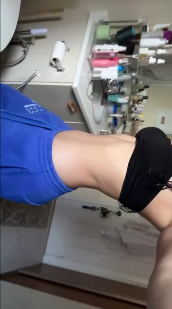 Sabrina Pezeshkian