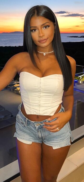Sabrine Khan