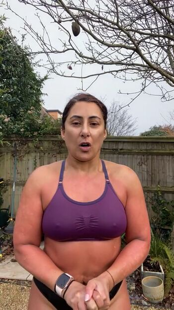 Saira Khan