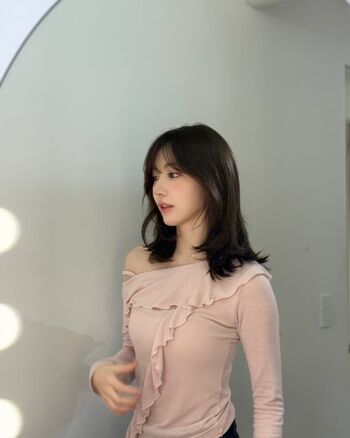 Sakura Miyawaki 宮脇 咲良