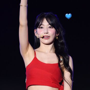 Sakura Miyawaki 宮脇 咲良
