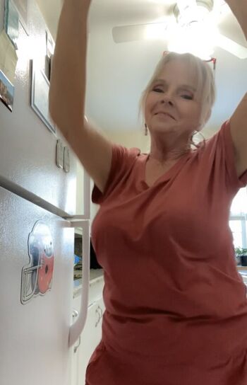 Salsa Nanny