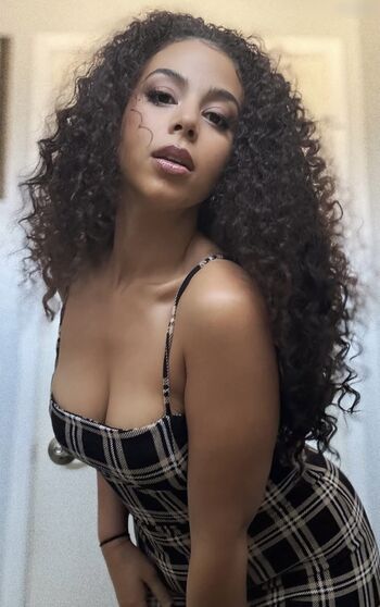 Samantha Irvin