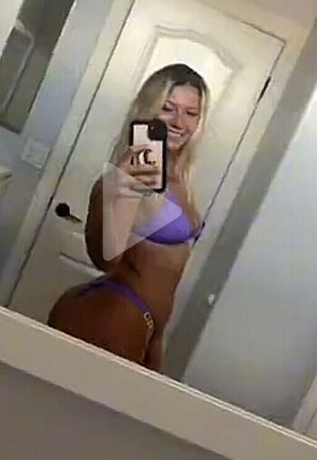 Sammifoxx Kyra