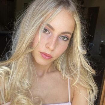 Sara ASMR
